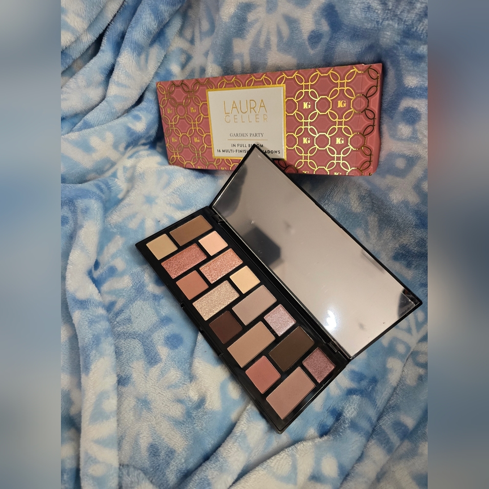 Laura Geller Eyeshadow Palette - Pink and Brown Collection